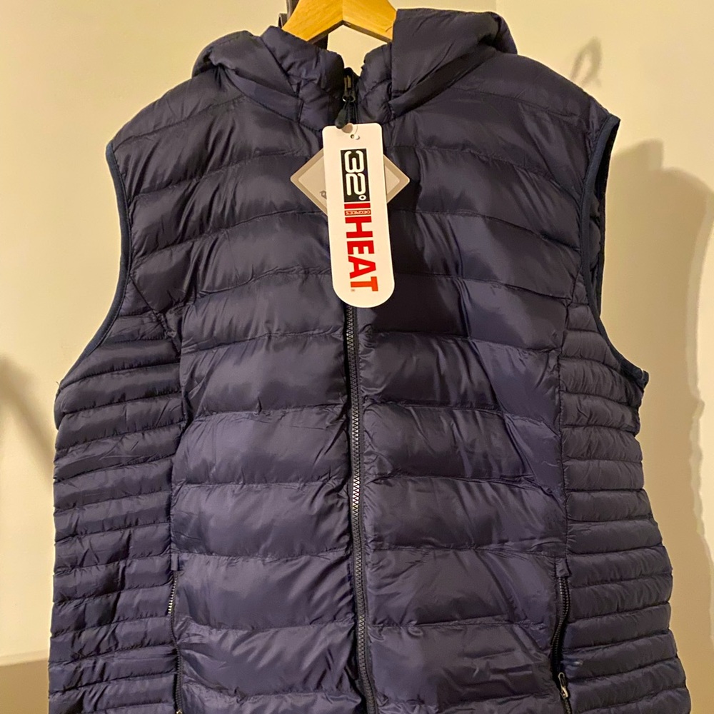 Women’s navy blue hooded puffer vest plus size XXL activewear